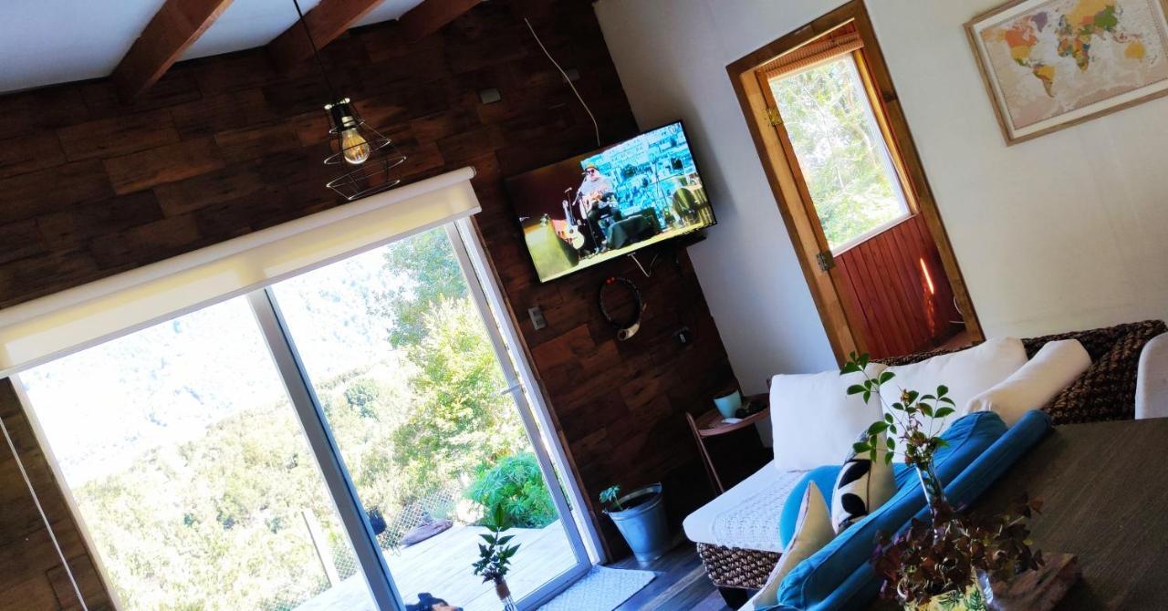 Acogedora Cabana En El Bosque, Acceso Vehiculos 4X4 Cochamo Eksteriør billede